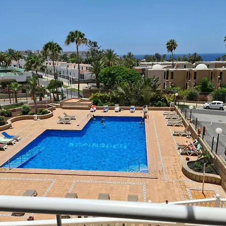 Borinquen Only 280 Meters To The Beach, Balcony With Sea View, Heated Pool, Wifi Apartment *
