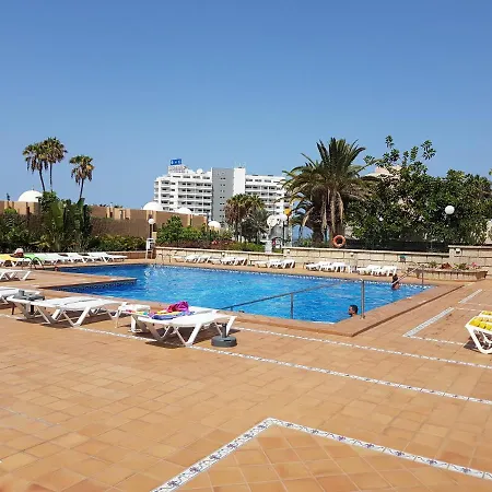 Borinquen Only 280 Meters To The Beach, Balcony With Sea View, Heated Pool, Wifi Apartment Playa de las Americas (Tenerife)