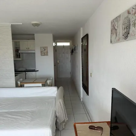 Borinquen Only 280 Meters To The Beach, Balcony With Sea View, Heated Pool, Wifi Apartment *