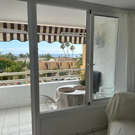Apartment Borinquen Only 280 Meters To The Beach, Balcony With Sea View, Heated Pool, Wifi Playa de las Americas (Tenerife)