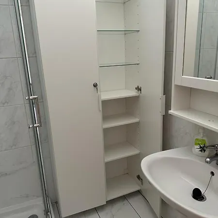 Apartment Borinquen Only 280 Meters To The Beach, Balcony With Sea View, Heated Pool, Wifi Playa de las Americas (Tenerife)